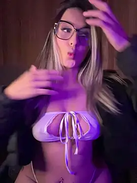Snapshot of AliceStone19 chatting on 21, 5, 2026 AliceStone19 online show from 21, 5, 2026
