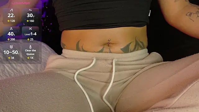 Snapshot of Megan_browns1 chatting on 22, 10, 2025 Megan browns1 online show from 22, 10, 2025