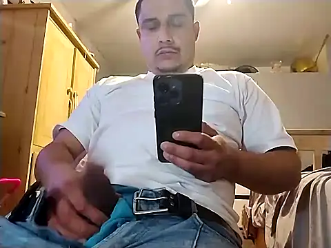 thickcocklatino online show from 19, 12, 2025
