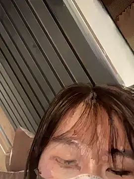 Snapshot of Onee-Chew chatting on 27, 4, 2026 Onee-Chew online show from 27, 4, 2026