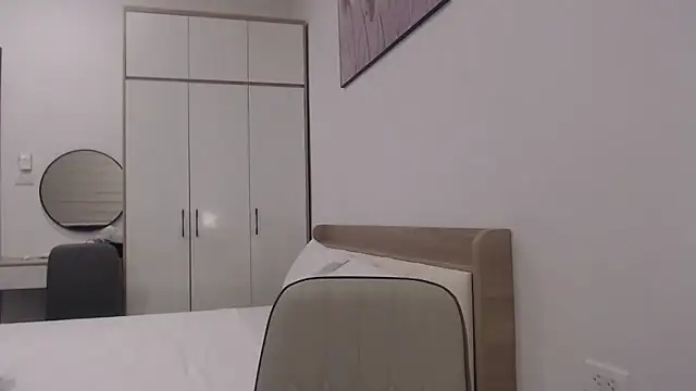 Snapshot of Onee-Chew chatting on 11, 11, 2025 Onee-Chew online show from 11, 11, 2025