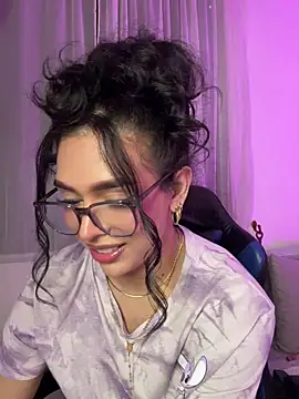 Samantha Bernardo online show from 26, 5, 2026