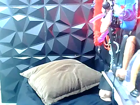 Snapshot of URFUCKINGDOLL chatting on 2, 12, 2024 URFUCKINGDOLL online show from 2, 12, 2024