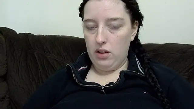 Luna Foxx22 online show from 13, 1, 2026