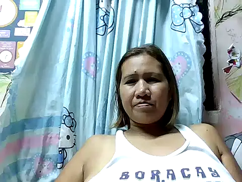 Snapshot of sweet_smile4u chatting on 24, 10, 2025 sweet smile4u online show from 24, 10, 2025