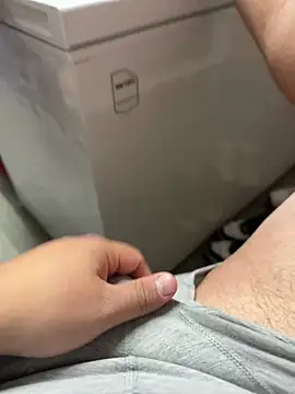 Snapshot of buri232 chatting on 21, 10, 2025 buri232 online show from 21, 10, 2025