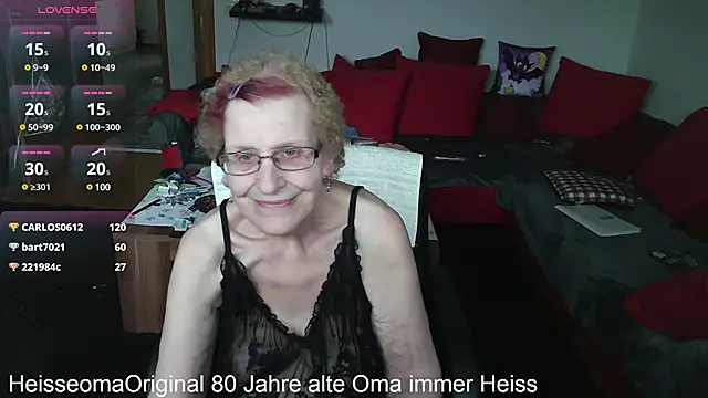 HeisseomaOriginal online show from 12, 3, 2025