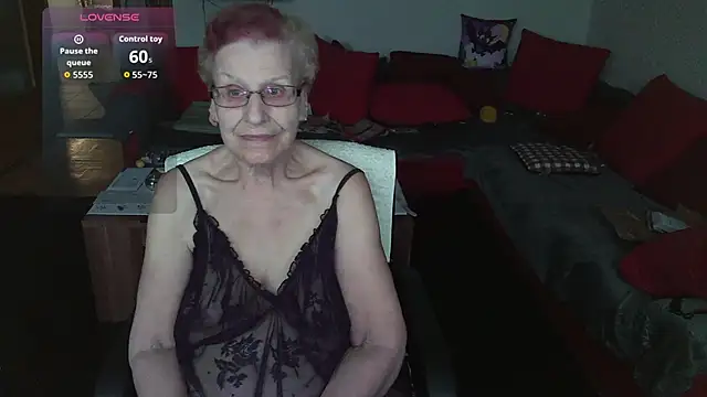 HeisseomaOriginal online show from 25, 11, 2025