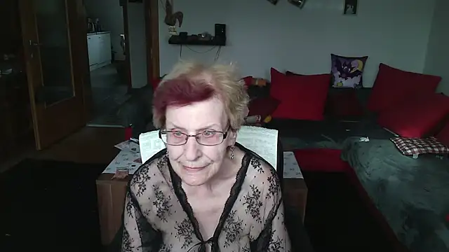 HeisseomaOriginal online show from 10, 4, 2026