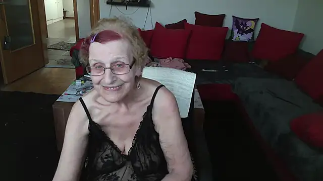 HeisseomaOriginal online show from 19, 2, 2025
