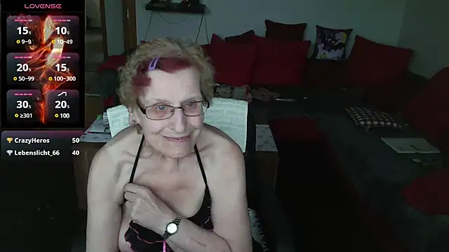 HeisseomaOriginal online show from 24, 2, 2025