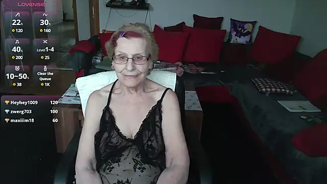 HeisseomaOriginal online show from 25, 2, 2025