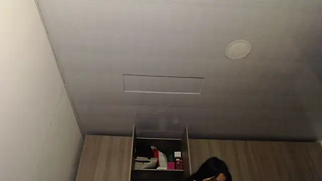 Snapshot of Selene93 chatting on 21, 11, 2025 Selene93 online show from 21, 11, 2025