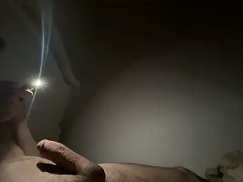 Snapshot of man_cum21 chatting on 7, 5, 2026 man cum21 online show from 7, 5, 2026