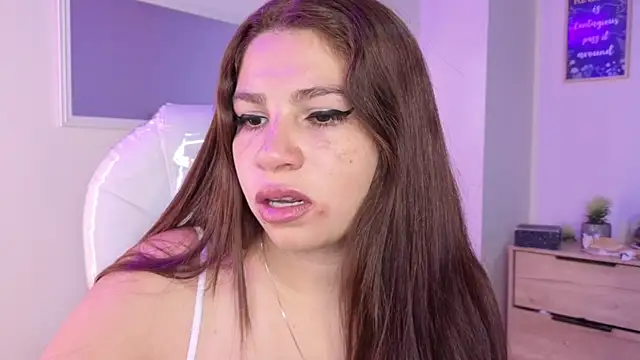 bluee hazell online show from 26, 10, 2025