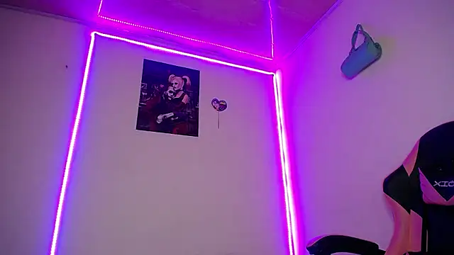 yuliana 19 online show from 19, 3, 2026