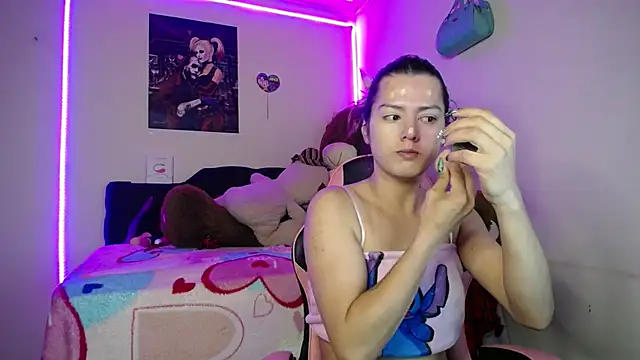 yuliana 19 online show from 16, 12, 2025