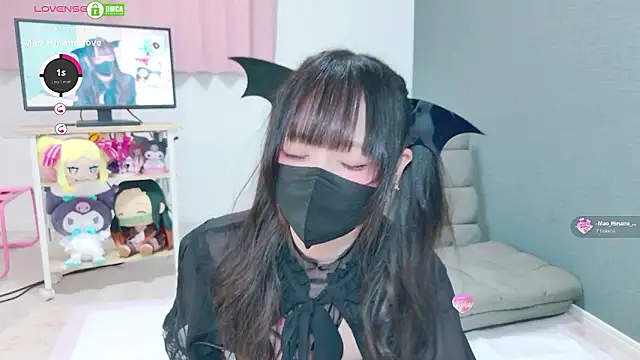 -M Hinano  online show from 22, 6, 2026