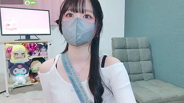 -M Hinano  online show from 19, 6, 2026
