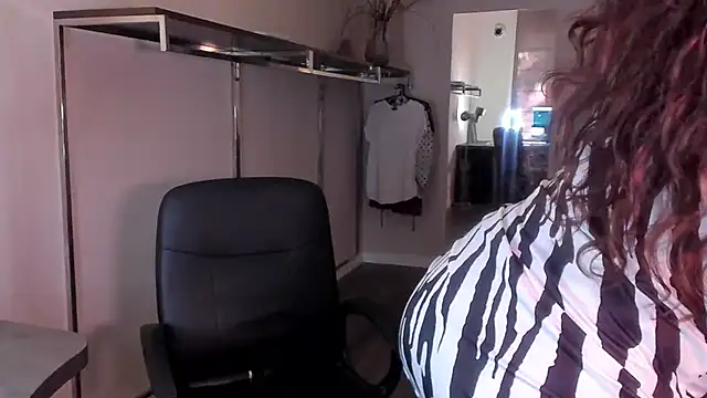 Mila Anders online show from 15, 5, 2026