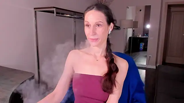 Mila Anders online show from 1, 2, 2026