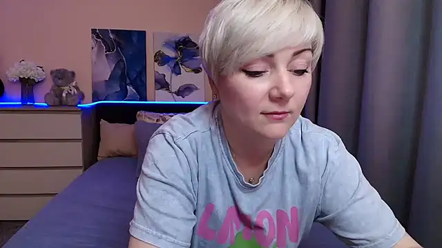 Snapshot of BlondPearl chatting on 16, 7, 2026 BlondPearl online show from 16, 7, 2026