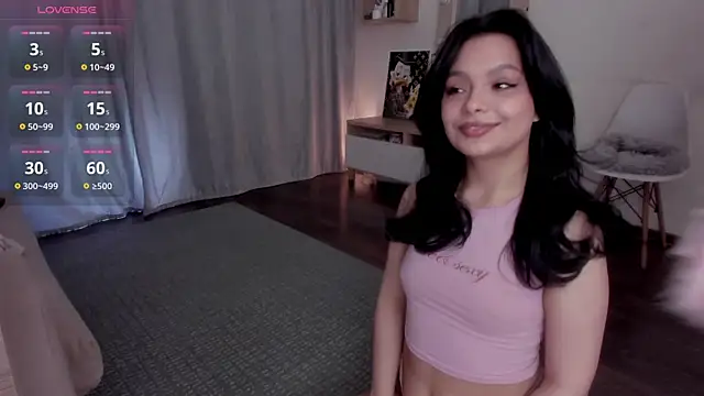 Snapshot of Leyla_Tyler chatting on 8, 5, 2026 Leyla Tyler online show from 8, 5, 2026