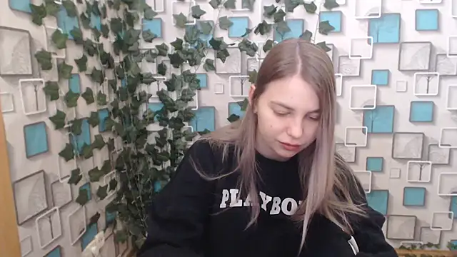 klerkarina online show from 21, 2, 2025