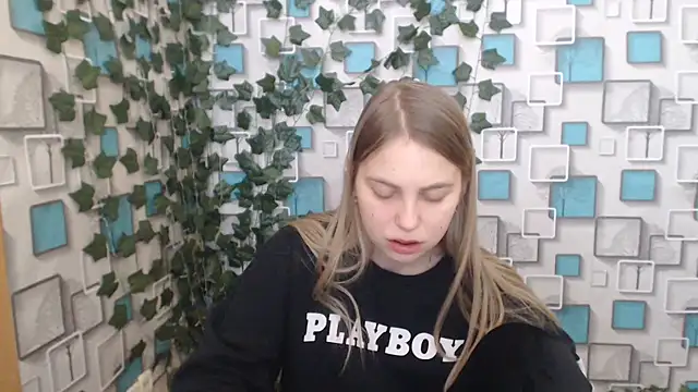 klerkarina online show from 19, 2, 2025