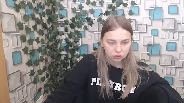 klerkarina online show from 5, 3, 2025