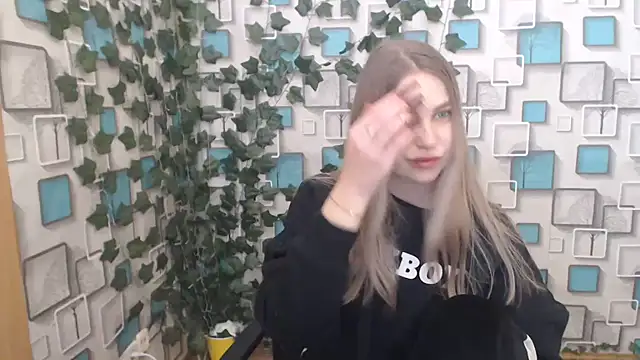 klerkarina online show from 3, 3, 2025