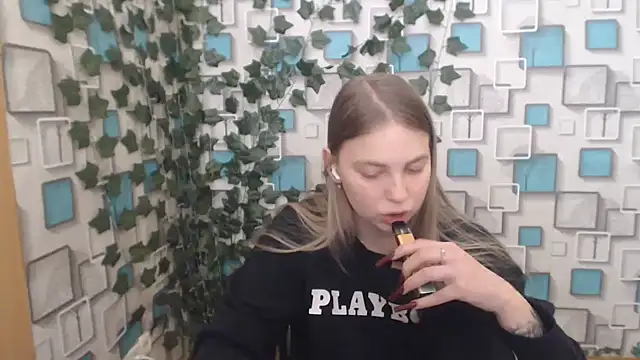 klerkarina online show from 5, 3, 2025
