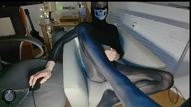 Snapshot of Nyl0nnickb0y chatting on 22, 10, 2025 Nyl0nnickb0y online show from 22, 10, 2025