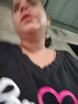 Snapshot of ValeriaSantos- chatting on 2, 7, 2026 ValeriaSantos- online show from 2, 7, 2026