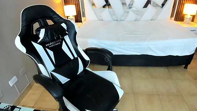 Linda4Petite online show from 12, 5, 2026