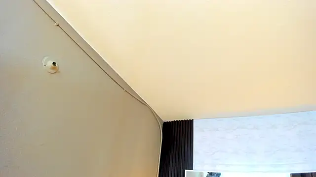 Snapshot of Linda4Petite chatting on 1, 12, 2025 Linda4Petite online show from 1, 12, 2025