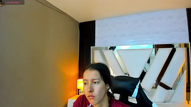 Snapshot of Linda4Petite chatting on 28, 9, 2025 Linda4Petite online show from 28, 9, 2025