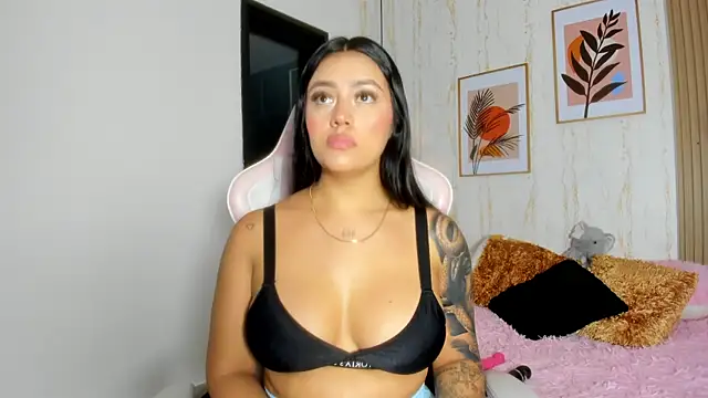 CameronCollins  online show from 22, 2, 2025