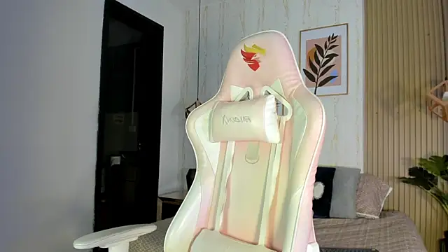 CameronCollins  online show from 14, 10, 2025