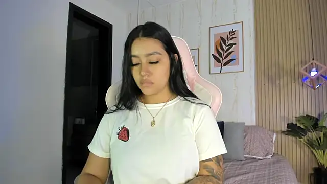 CameronCollins  online show from 10, 10, 2025