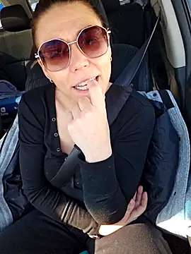 Ellie-L-Elizabeth online show from 26, 3, 2026