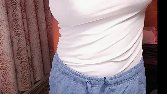 Ellie-L-Elizabeth online show from 24, 3, 2026