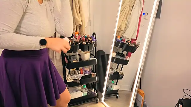 Snapshot of Ellie-L-Elizabeth chatting on 28, 11, 2025 Ellie-L-Elizabeth online show from 28, 11, 2025