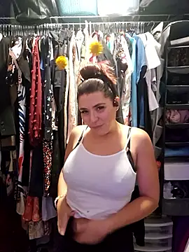 Snapshot of Ellie-L-Elizabeth chatting on 30, 10, 2025 Ellie-L-Elizabeth online show from 30, 10, 2025