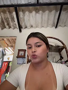 lunablossom  online show from 27, 4, 2026