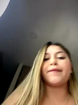 lunablossom  online show from 6, 10, 2025