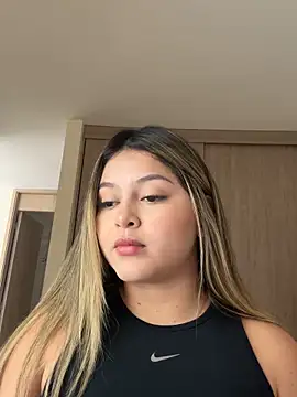 lunablossom  online show from 11, 10, 2025