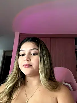 lunablossom  online show from 22, 10, 2025