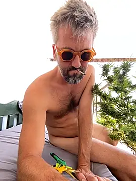 Snapshot of ch33kyman chatting on 1, 3, 2025 ch33kyman online show from 1, 3, 2025