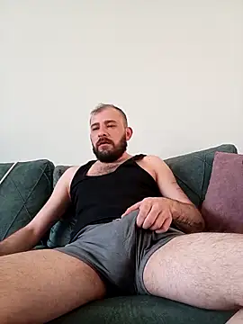 NiiiRvaNaa online show from 25, 2, 2026